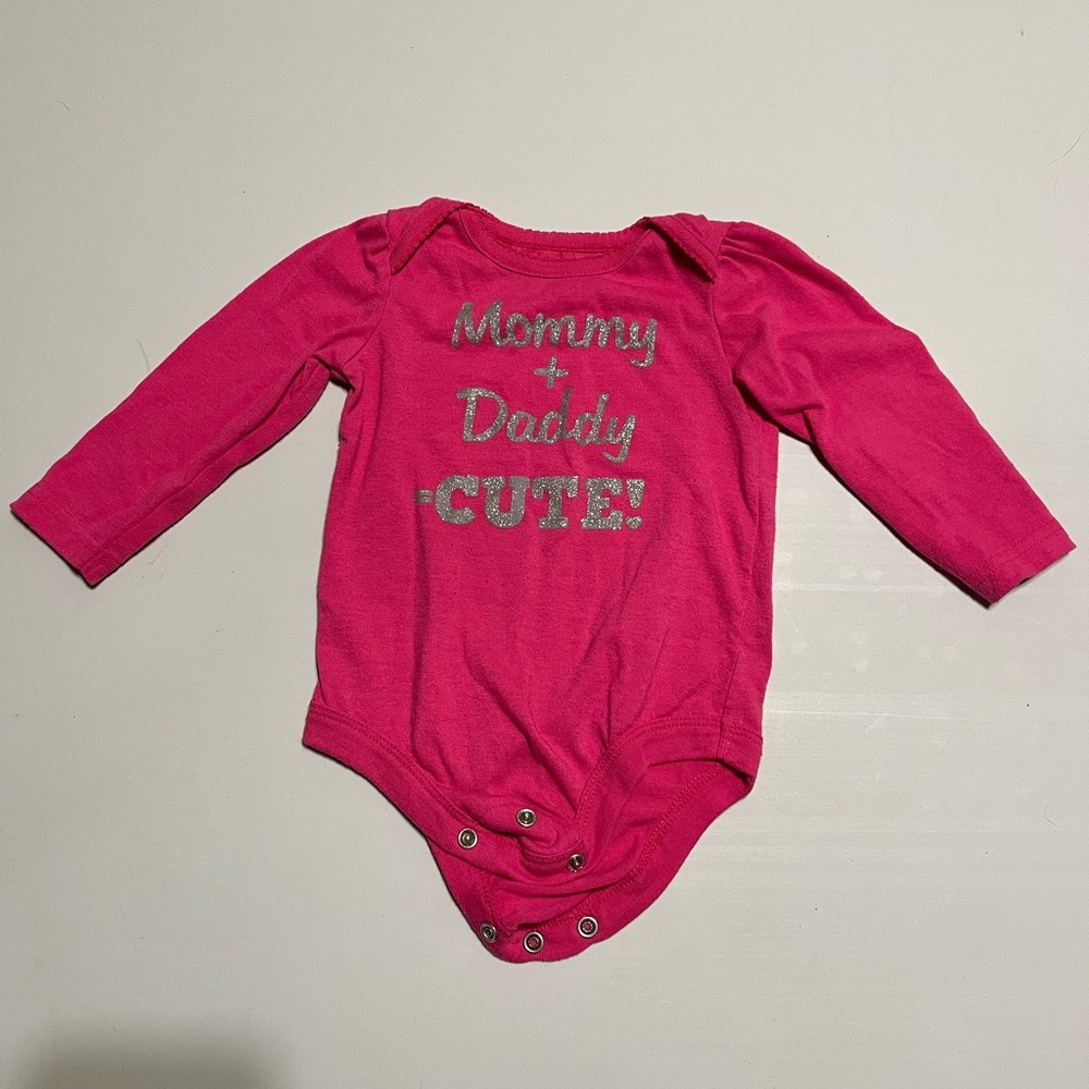 🌟5/$25 “Mommy + Daddy = Cute” Long Sleeve Bodysuit Size 6-12 Months